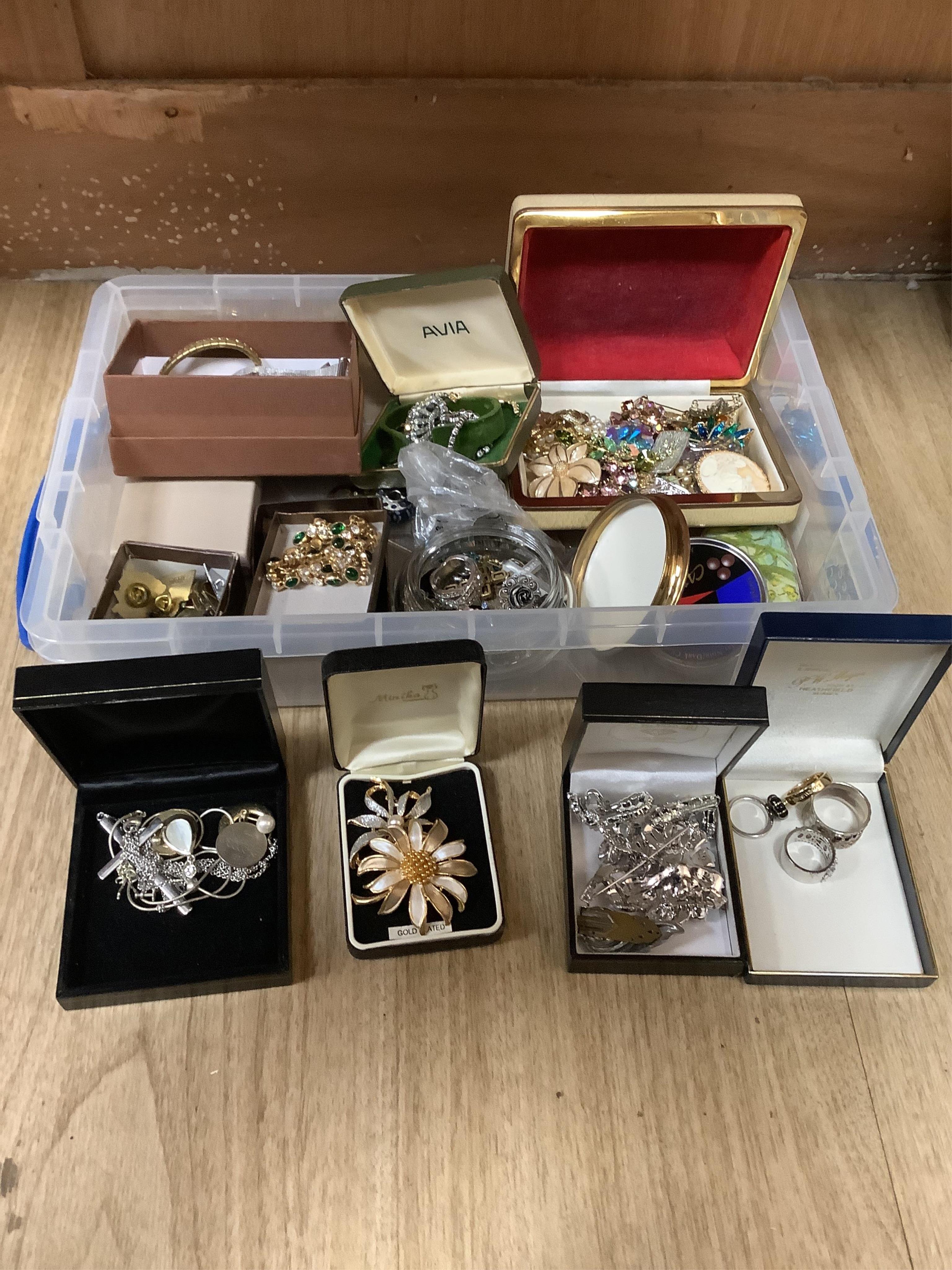 A large quantity of costume jewellery and watches, in a mid 20th century musical box